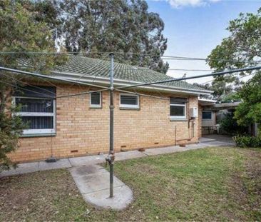 Neat, Trendy and Convenient Two Bedroom Maisonette - Photo 6