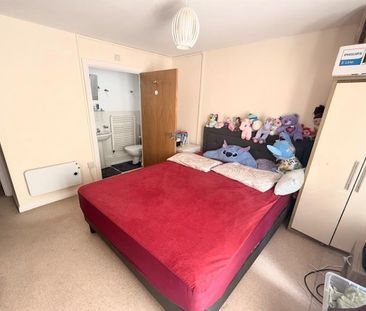 2 Bedroom Apartment To Let - Photo 4
