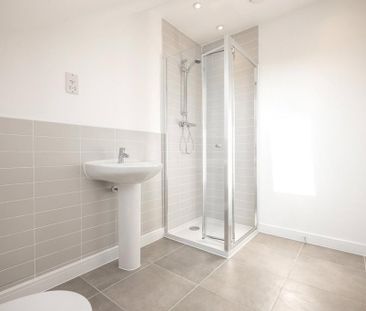 4 bedroom terraced house to rent - Photo 6