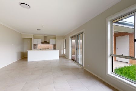 7 Ellerton Avenue, North Rothbury NSW 2335 - Photo 5