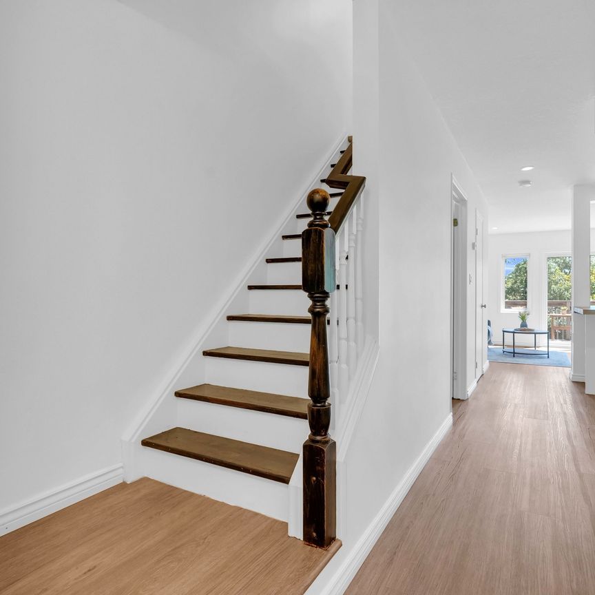 For Lease - 151 Clairfields Drive Unit# 15, Guelph, Ontario - Photo 1