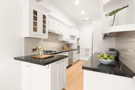 Thinking of selling? Contact our agent - Photo 2