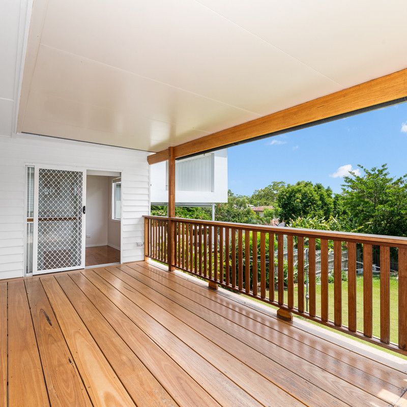 Renovated, Great Location, Air Con - Photo 1
