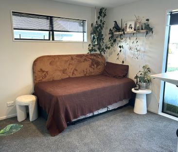 Pet Friendly Home - Photo 5