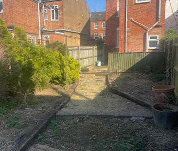 1 bedroom ground floor flat to rent - Photo 5