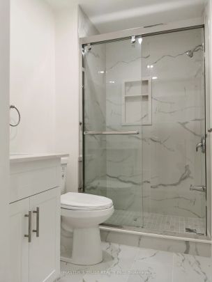 Detached Home For Lease | N9254535 - Photo 1