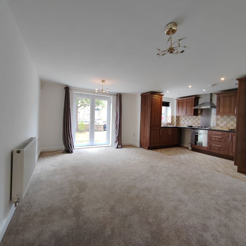 Gawber Road, Barnsley , South Yorkshire, S75 2AN - Photo 1