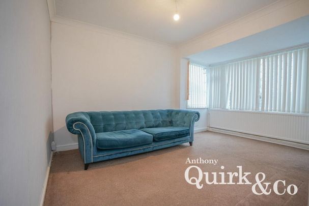 3 bedroom detached bungalow to rent - Photo 1