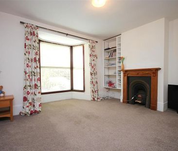 2 bedroom cottage to rent - Photo 2