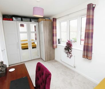 2 bedroom terraced house to rent - Photo 4
