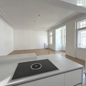 Großzügige Mietwohnung in exklusiver Innenstadtlage! - Photo 2