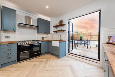 2 bedroom apartment to rent - Photo 4