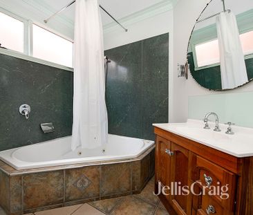 11 MacLean Street, Williamstown VIC 3016 - House For Rent | Domain - Photo 6