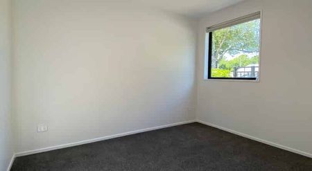**Modern 3-Bedroom, 3-Bathroom Apartment in Christchurch City Centre – Available Now** - Photo 4