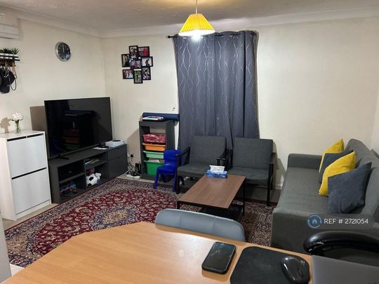 1 bedroom semi-detached house to rent - Photo 1