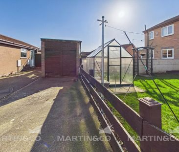 2 bedroom semi-detached house to rent - Photo 6