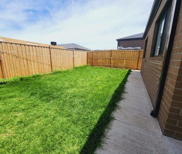 Modern Living in a New Prime Sunbury Location - Photo 4