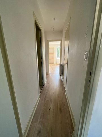 Dans belle maison, joli T1 entièrement rénové - Photo 3