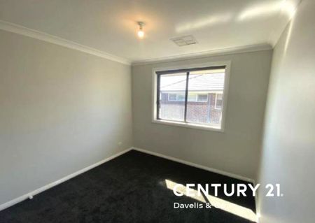 Beautiful Family Home - Photo 3