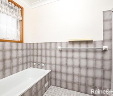 3 BEDROOM FAMILY HOME IN WINDRADYNE- Available Now!!! - Photo 4