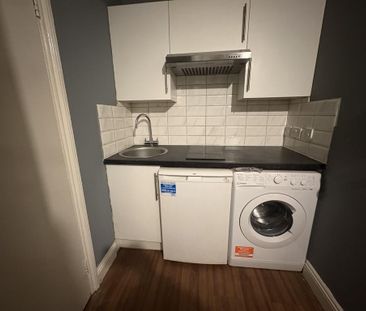 Studio to rent - Photo 3