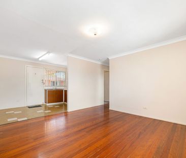 Light-Filled Two-Bedroom Unit in the Heart of Coorparoo - Photo 1