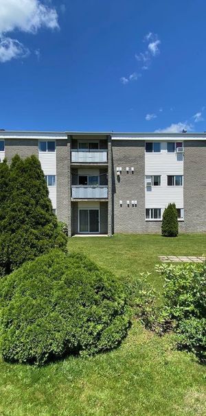 Two-Bedroom (4.5) - 759 Rue Bussière, Granby - Photo 1
