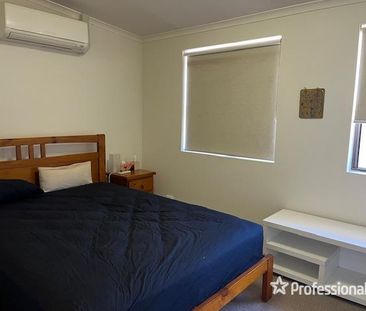 **FURNISHED UNIT - ELECTRICITY & WATER INCLUDED** - Photo 4