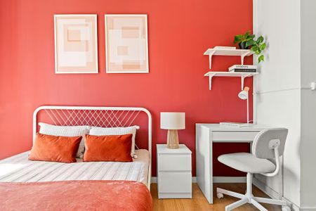 Avenida de Sidónio Pais, Lisbon, Lisbon 1050-215 - Photo 2