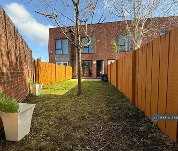 2 bedroom terraced house to rent - Photo 1