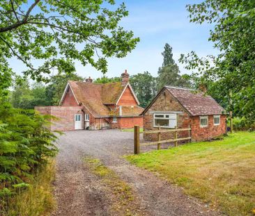 A beautifully refurbished cottage in an idyllic rural location with... - Photo 4