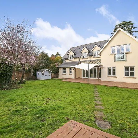 5 bedroom property to rent - Photo 1