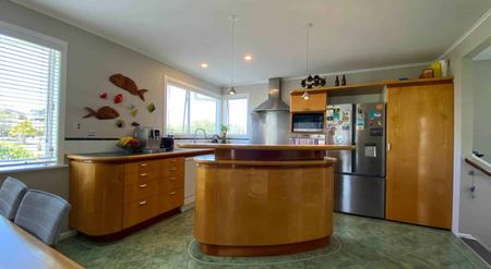 Hidden Gem in Forrest Hill - Photo 3