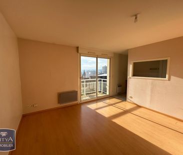 Location Appartement 1 pièce 28m² LAVAL 53000 - Photo 2