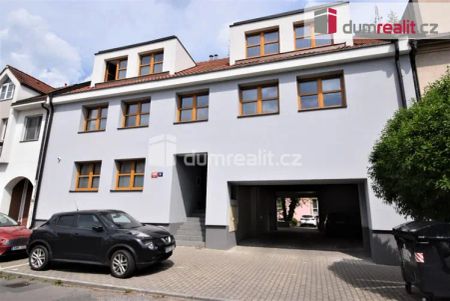 Pronájem 2+kk, 41m P4-Krč, ul. Na Dvorcích, po kompletní rekonstrukci, klimatizace - Fotografie 3