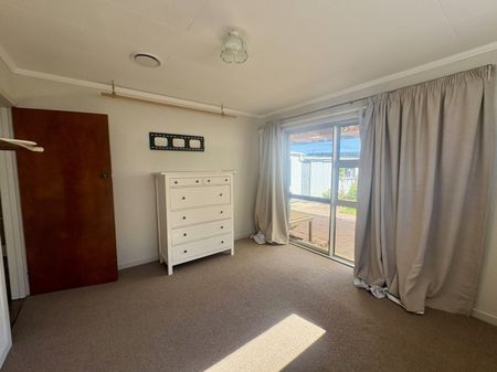 12 Larkworthy Street, Saint Kilda, Dunedin - Photo 2