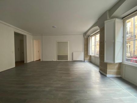 Location Appartement 5 pièces 167m² BORDEAUX 33000 - Photo 3