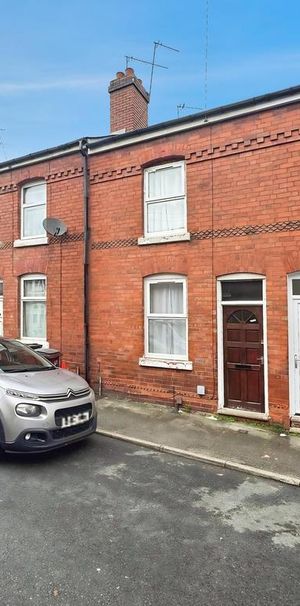 2 bedroom terraced house to rent - Photo 1
