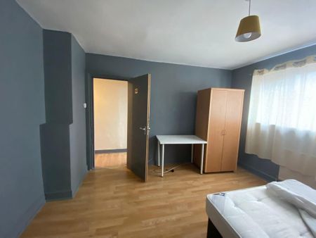 5 bedroom flat to rent - Photo 2