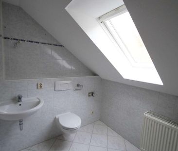 2-Zimmer-DG-Wohnung mit BALKON, offene Küche, Badewanne - frisch re... - Photo 2