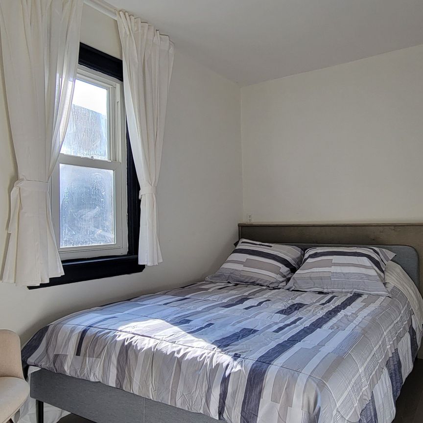 For Lease - 50 Sherwood Avenue, Toronto, Ontario - Photo 1