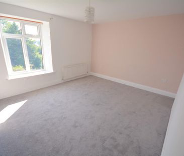 2 bedroom House To Let - Photo 4