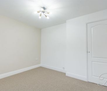 3 bedroom - Photo 5