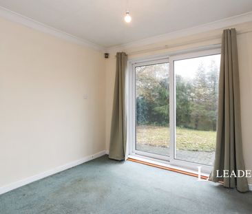 3 bedroom house to rent Pine Ridge, Tonbridge, TN10 - Photo 2