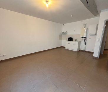 Location Appartement 3 pièces 62m² - Photo 2