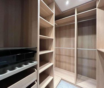 Highlands, Farnham Common, SL2 - Photo 5