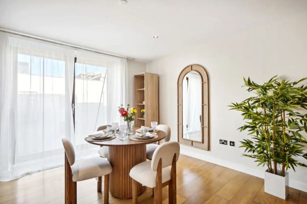 2 bedroom flat in 102 Marsham Street - Photo 1