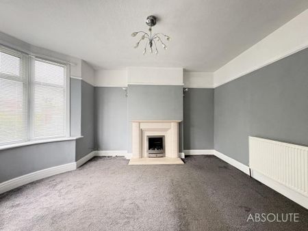 4 bedroom semi-detached house to rent - Photo 2