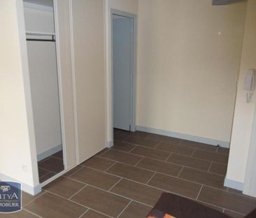 Location Appartement 1 pièce 24m² BOURGES 18000 - Photo 3