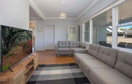 Ettalong Beach - Photo 3